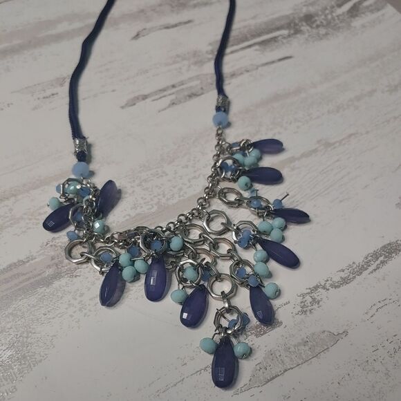 Ann Taylor Loft Blue Waterfall Droplet Necklace Futuristic - Picture 6 of 9